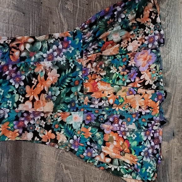 Gently Loved Floral dress by Material Girl size small mesh back and straps cute - Picture 5 of 10